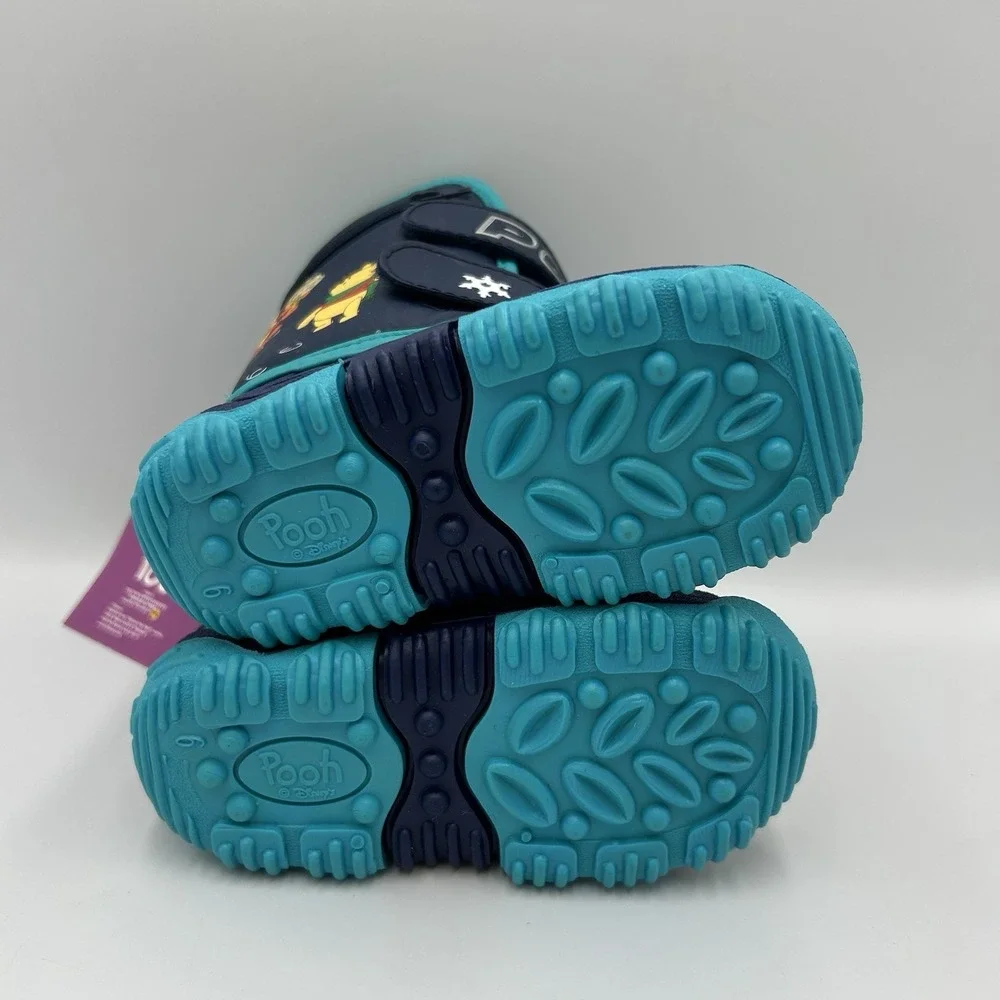 Vintage Winnie The Pooh Snow Boots‎ New Old Stock Size 6 Toddler Flaw
